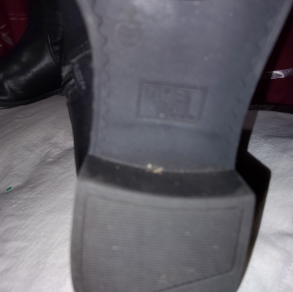 Women's Knee High 2.5 In heeled Leather Boot Sz 8 Wide by TIME & TRU - Picture 8 of 12